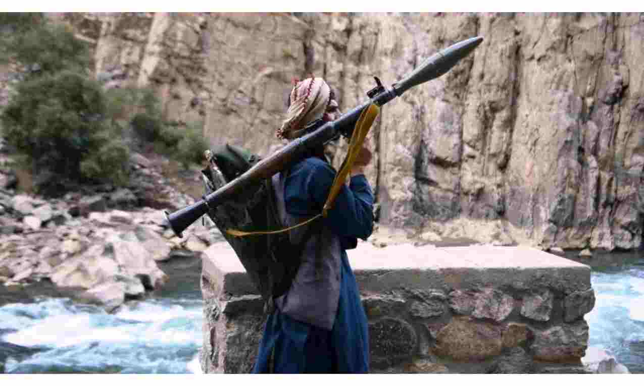 तालिबान ने पंजशीर पर कब्जे के लिए तेज की लड़ाई, 11 चेक पोस्ट पर कब्जे का किया दावा