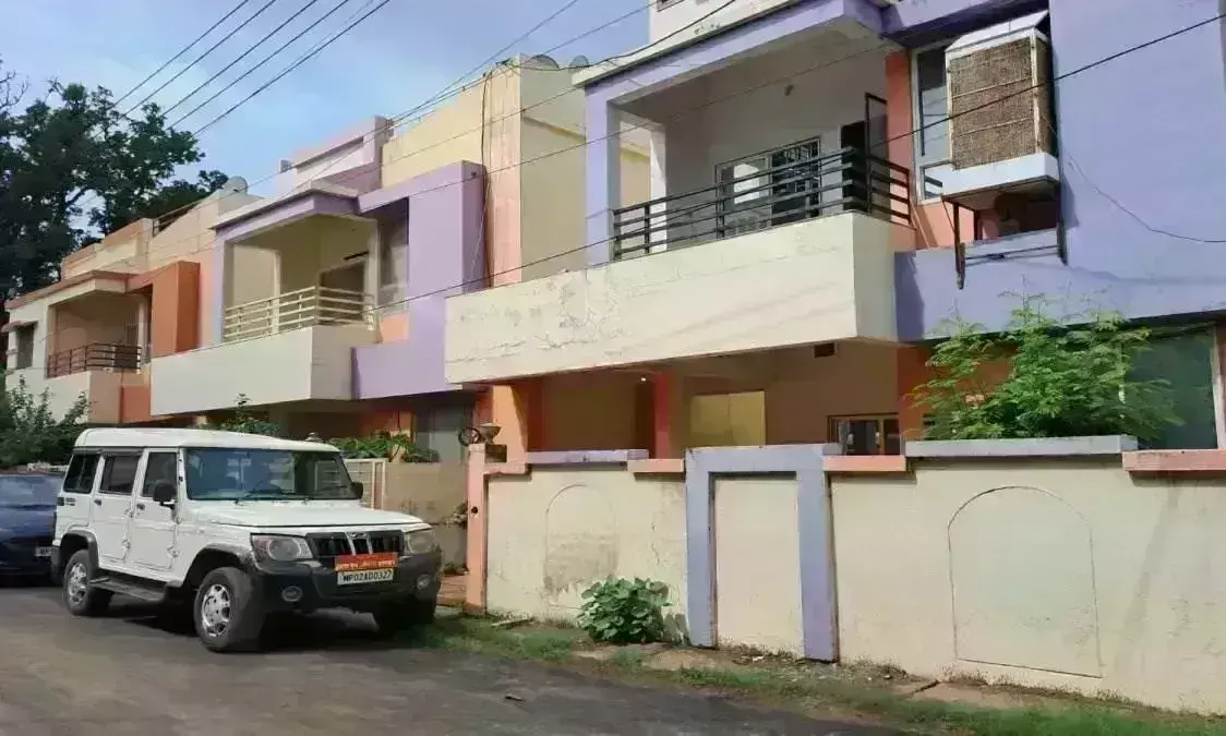 जबलपुर में फूड इंस्पेक्टर के घर EOW का छापा, आय से 600 फीसदी ज्यादा संपत्ति मिली