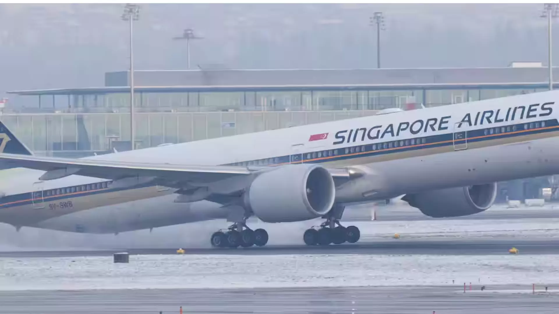Singapore Airlines turbulence: लंदन से सिंगापुर एयरलाइंस की उड़ान में भीषण टर्बुलेंस से 1 पैसेंजर की मौत, कई घायल, बैंकॉक में हुई इमरजेंसी लैंडिंग