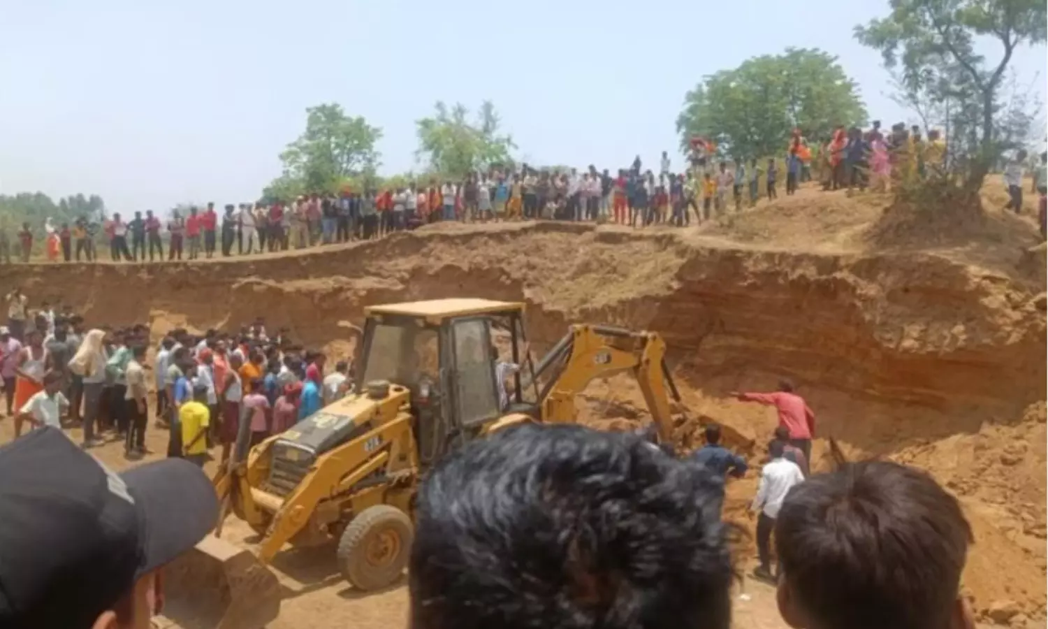 Jabalpur News: जबलपुर में रेत की खदान धंसने से 3 लोगों की मौत, 3 घायल और 1 लापता