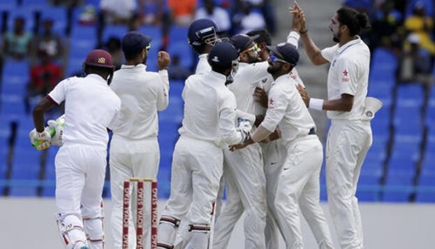 पहले टेस्ट में भारत ने वेस्टइंडीज को एक पारी आैर 92 रनों से दी करारी शिकस्त