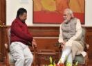 प्रधानमंत्री नरेंद्र मोदी ने आज अरविंद केजरीवाल को उनके जन्मदिन पर बधाई दी और दिल्ली के मुख्यमंत्री ने तत्काल जवाब